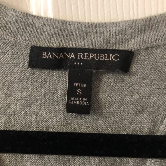 Banana Republic soft grey tank - Picture 2 of 7